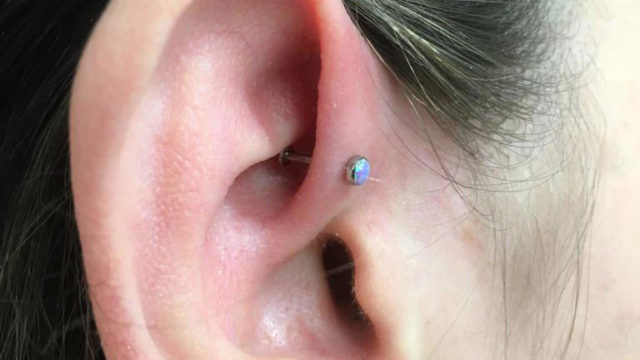 neometalnederland_piercingnijmegen_forwardhelix